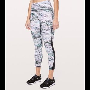 NWOT Lululemon Train Times Pant 25"